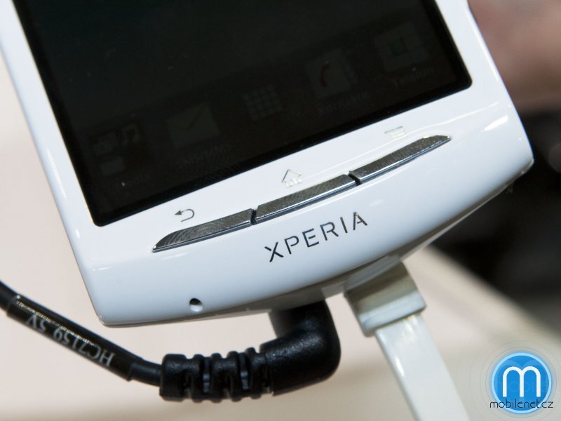 Sony Ericsson Xperia neo V