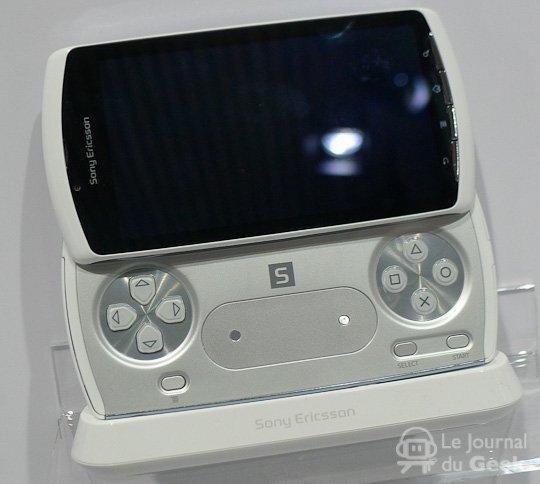 Sony Ericsson Xperia Play White