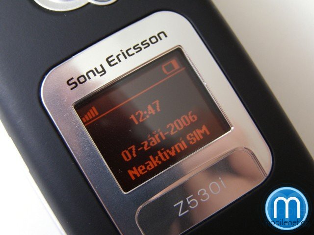 Sony Ericsson Z530i