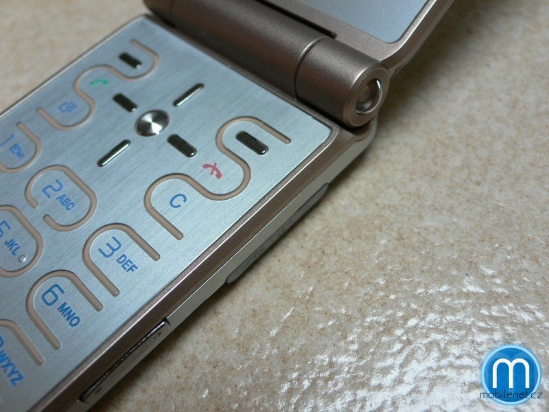 Sony Ericsson Z770i