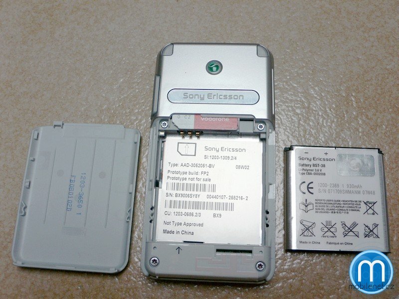 Sony Ericsson Z770i