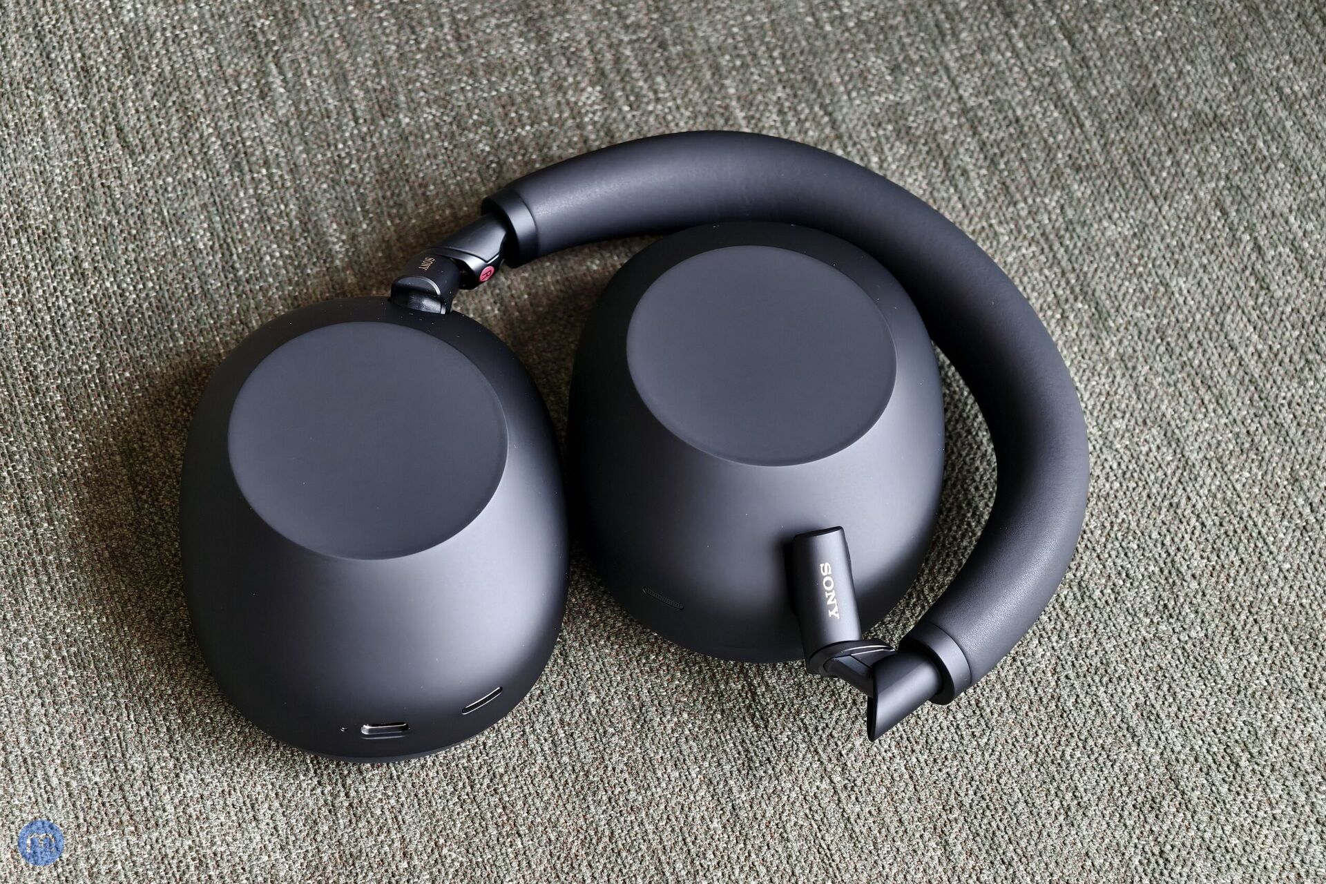 Sony WH-1000XM6