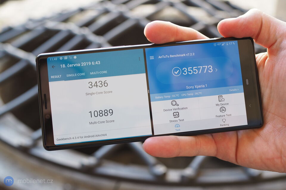 Sony Xperia 1