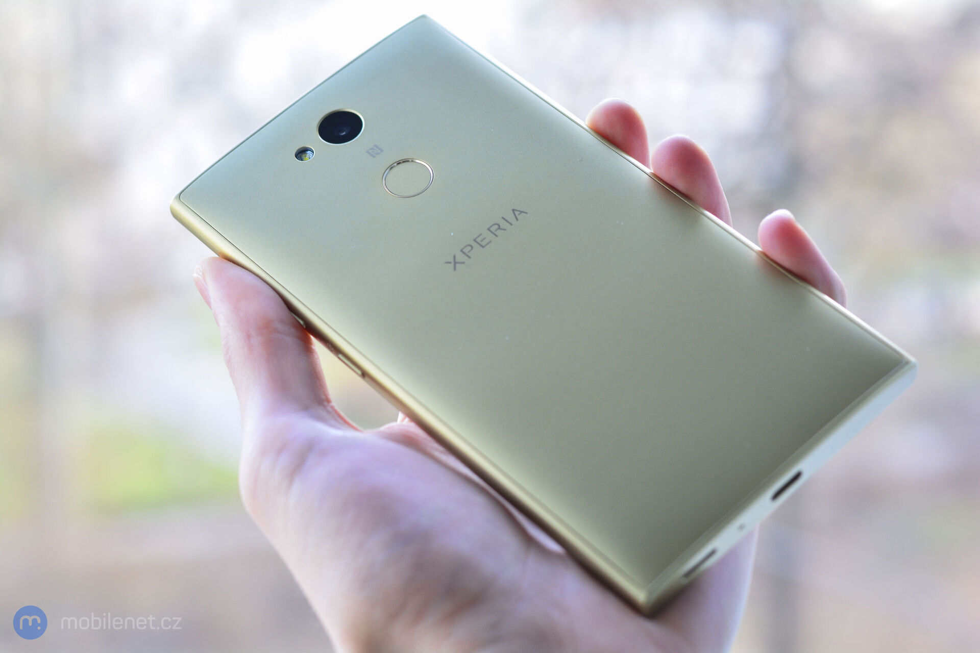 Sony Xperia L2