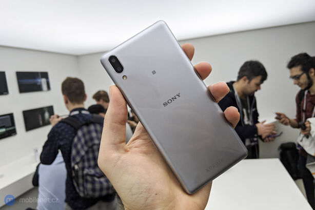 Sony Xperia L3