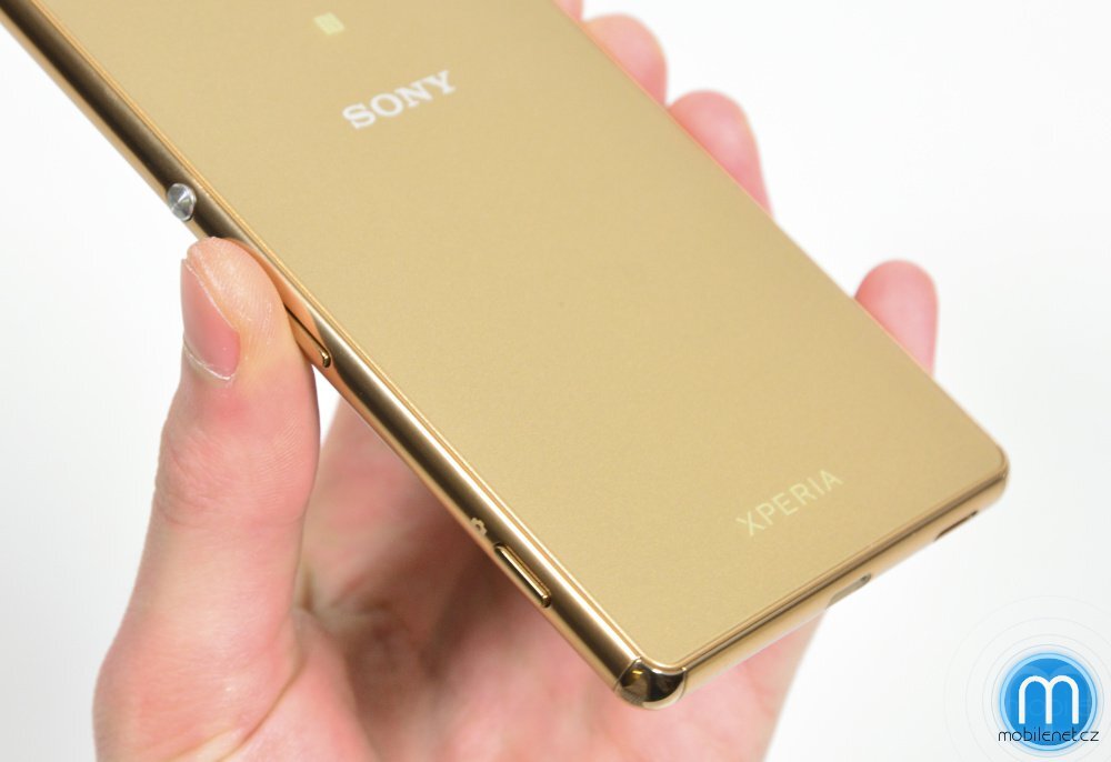 Sony Xperia M5