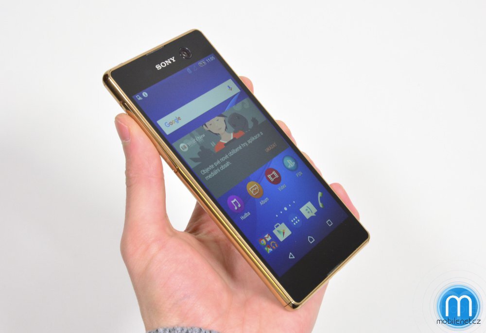Sony Xperia M5