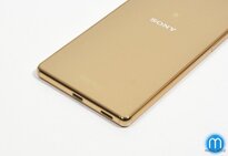 Sony Xperia M5