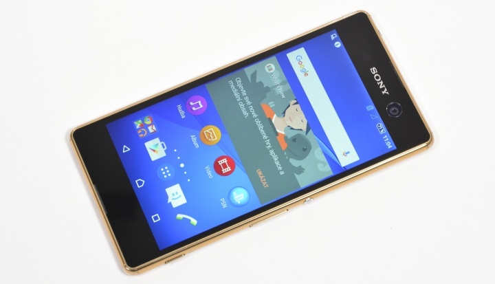 Sony Xperia M5