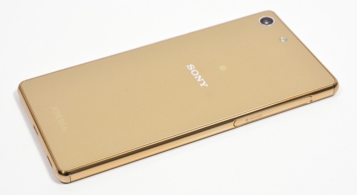 Sony Xperia M5