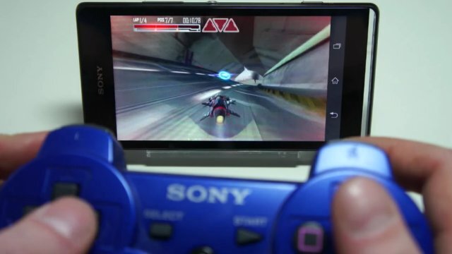 Sony Xperia s ovladačem Dualshock 3