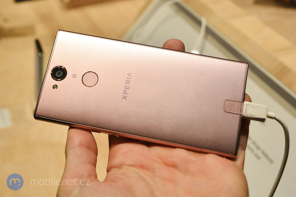 Sony Xperia XA2