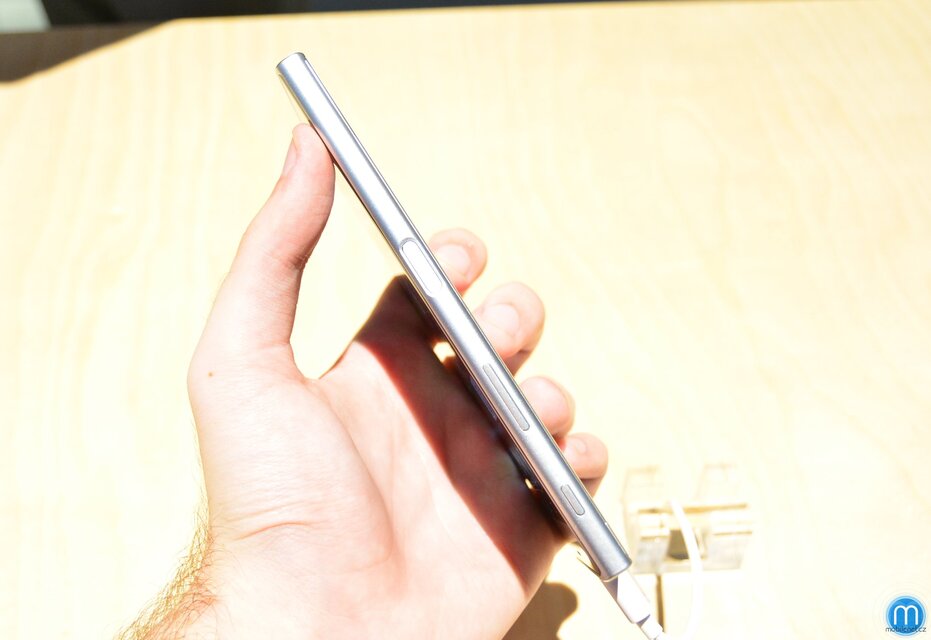 Sony Xperia XZ