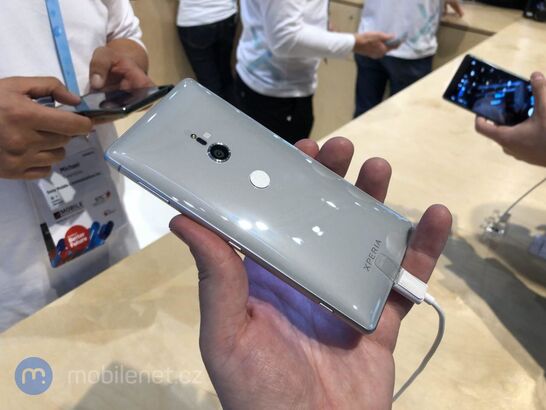 Sony Xperia XZ2