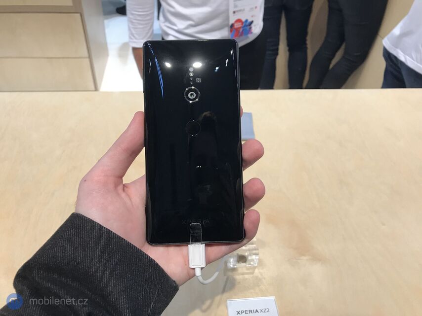 Sony Xperia XZ2
