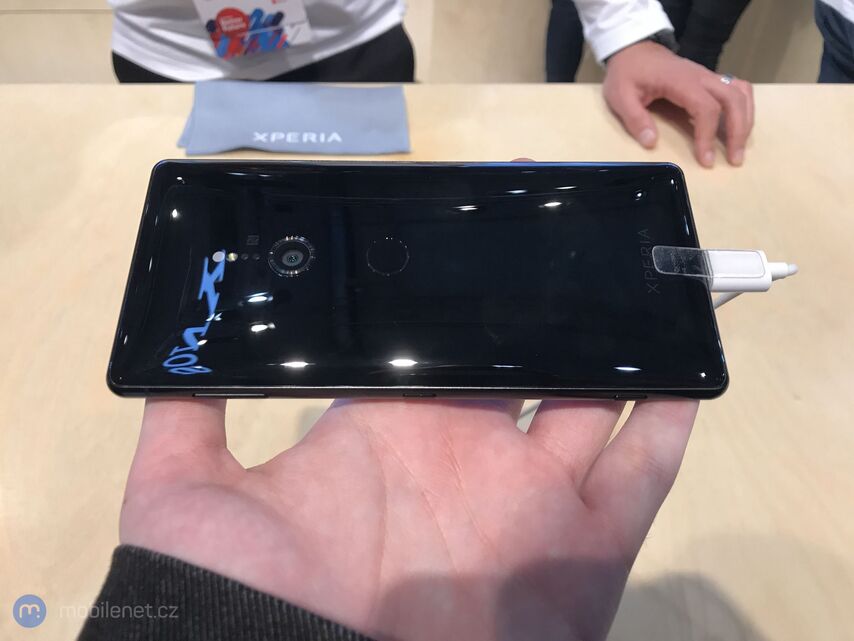Sony Xperia XZ2