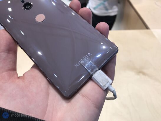 Sony Xperia XZ2