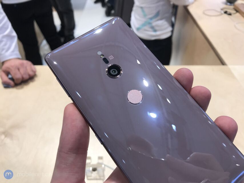 Sony Xperia XZ2