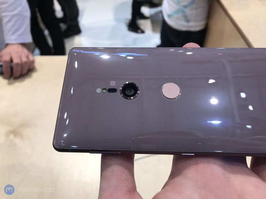 Sony Xperia XZ2