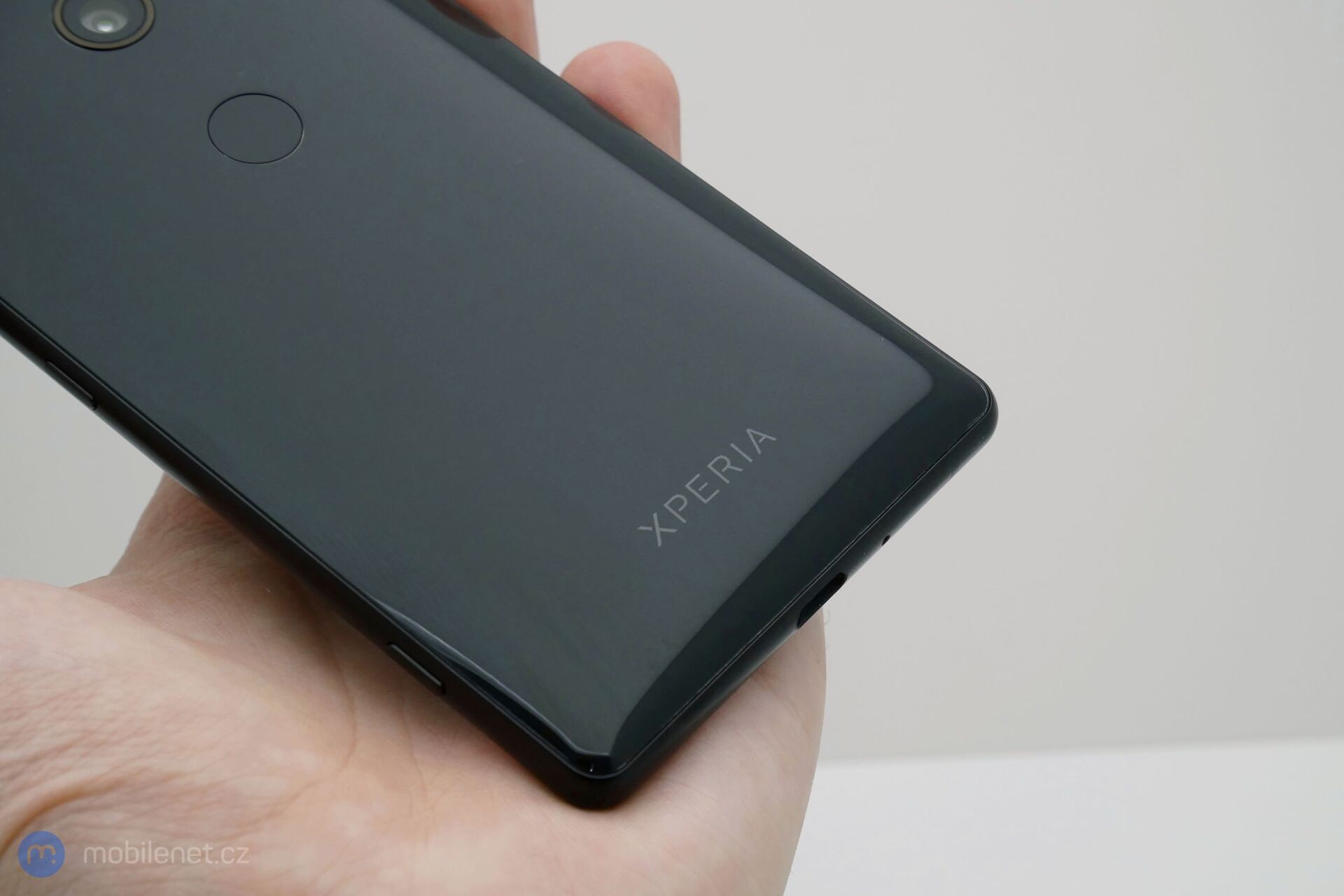 Sony Xperia XZ2