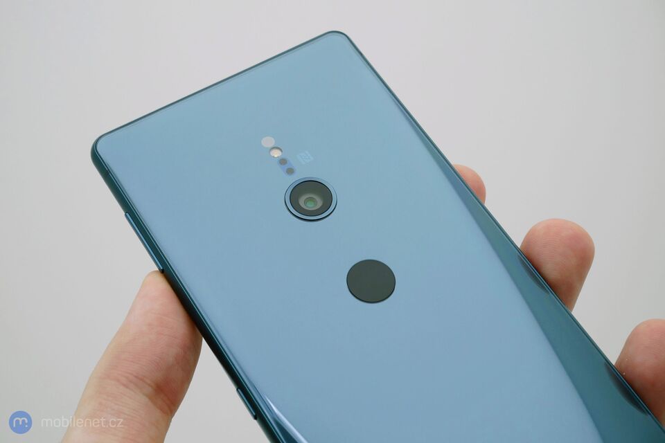 Sony Xperia XZ2