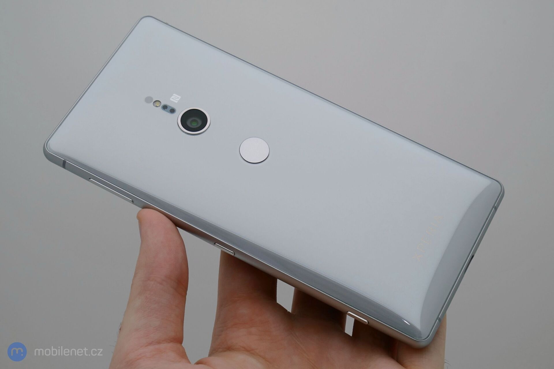 Sony Xperia XZ2