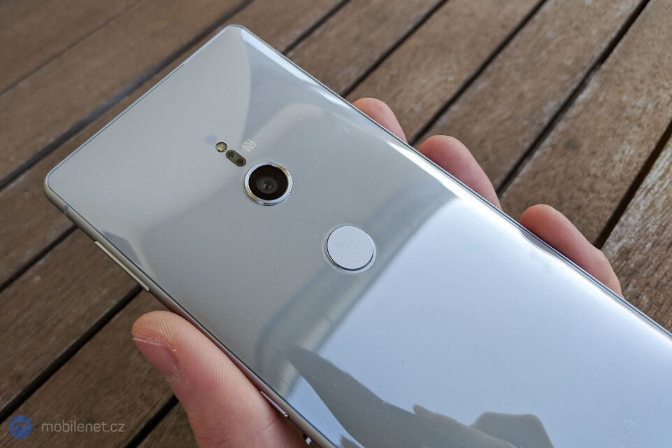 Sony Xperia XZ2