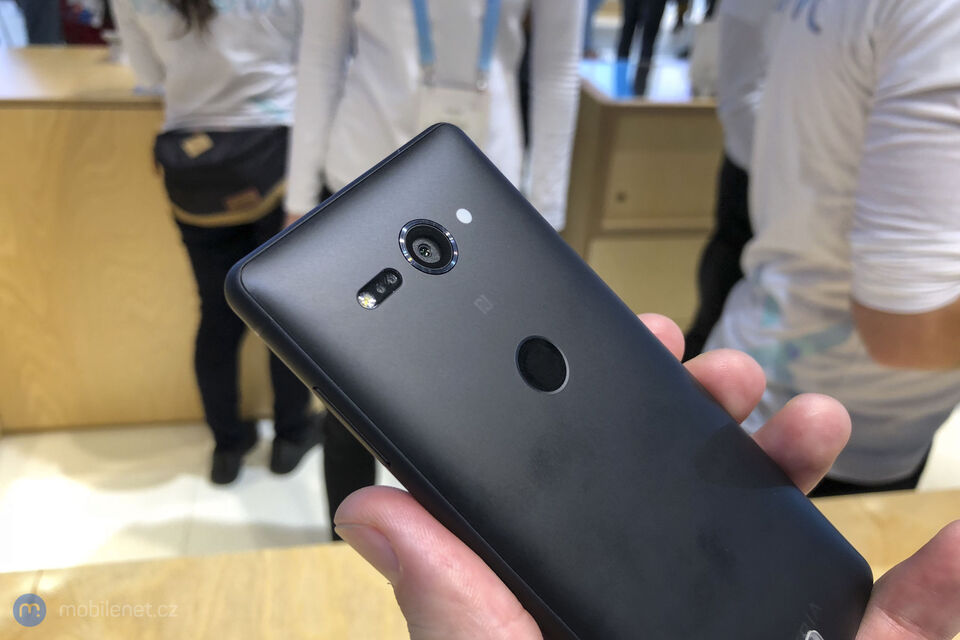 Sony Xperia XZ2 Compact
