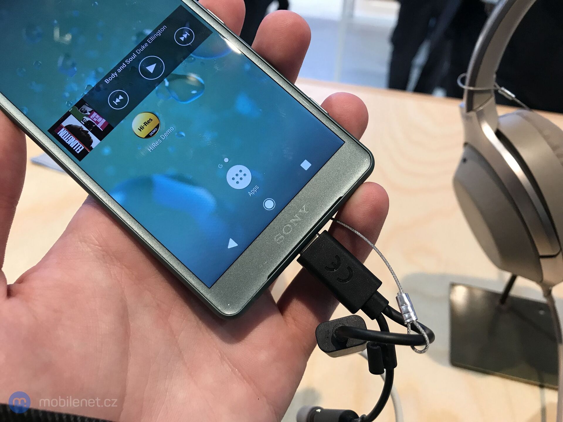 Sony Xperia XZ2 Compact