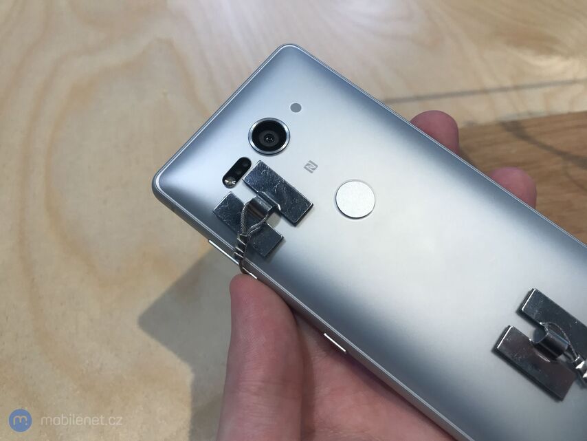 Sony Xperia XZ2 Compact