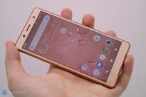 Sony Xperia XZ2 Compact