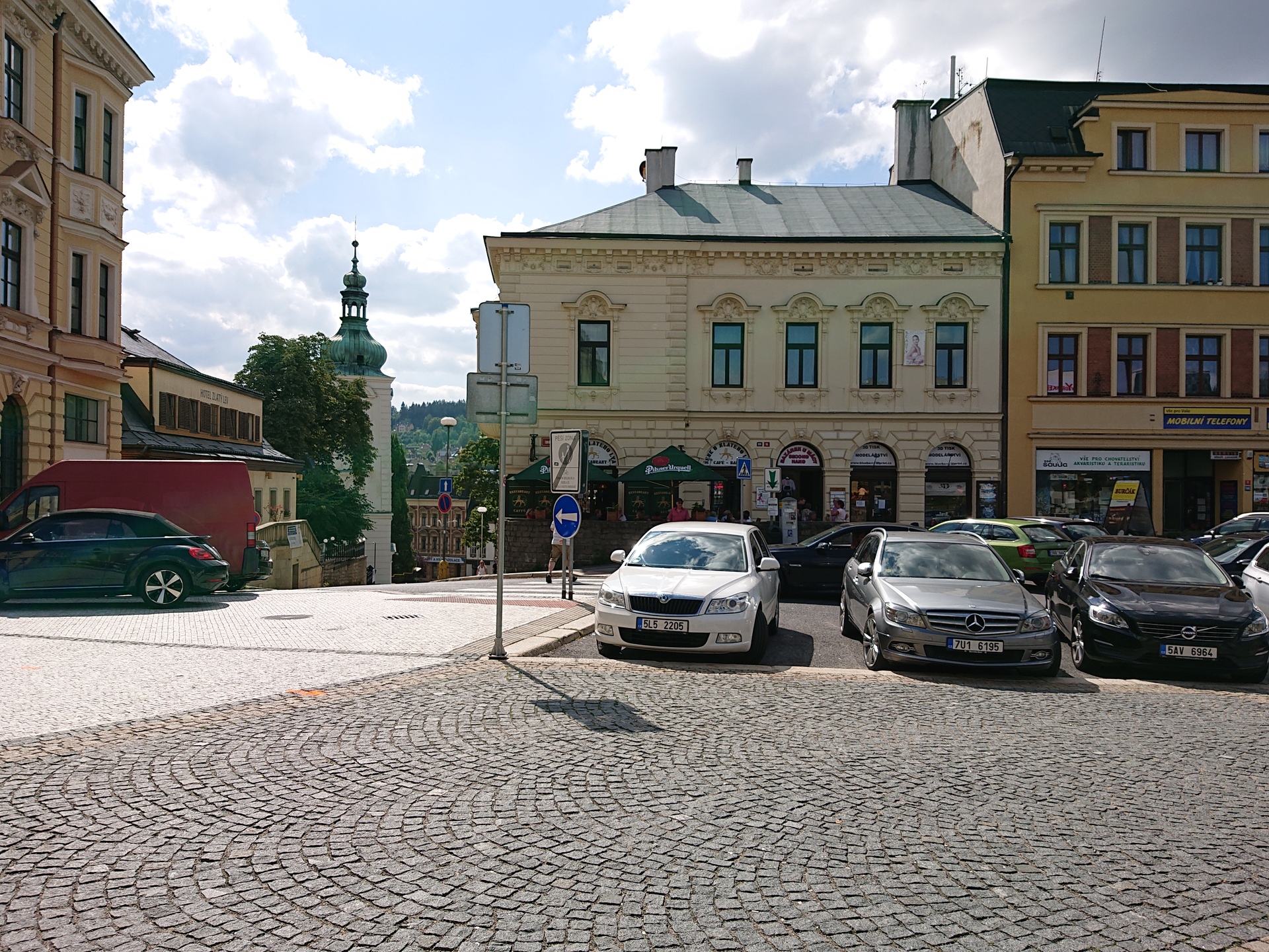 Sony Xperia XZ2 Premium