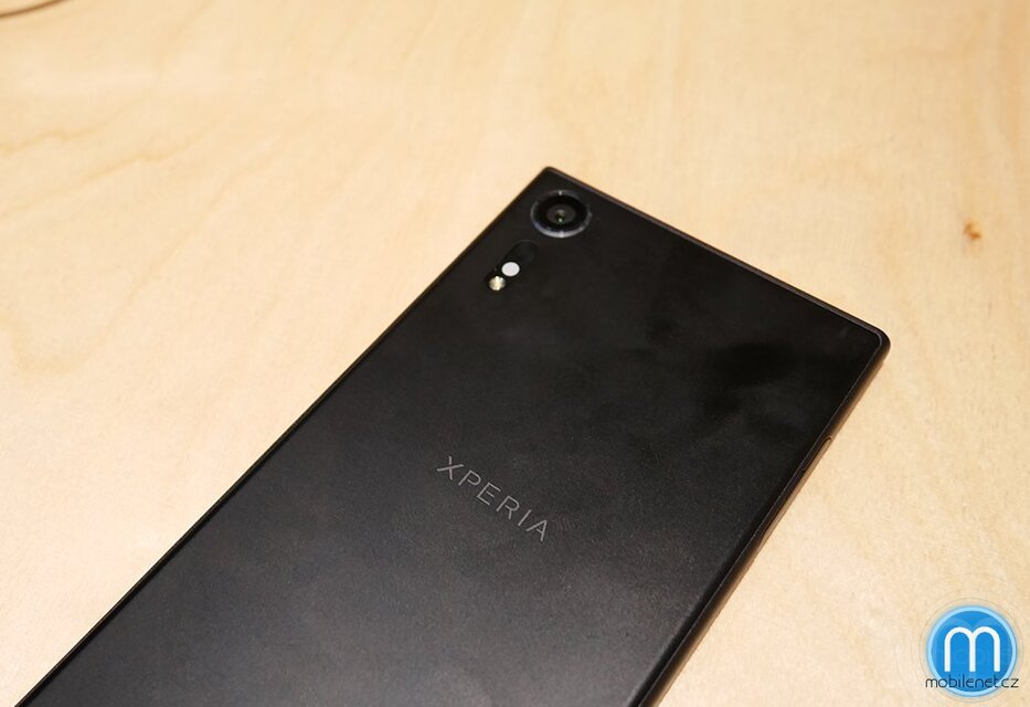 Sony Xperia XZs
