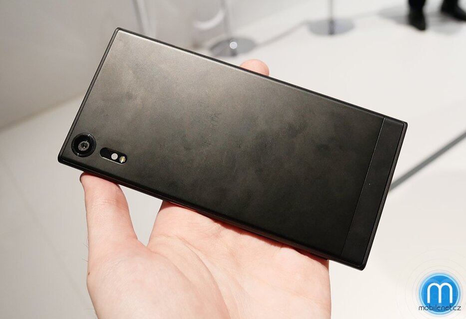 Sony Xperia XZs