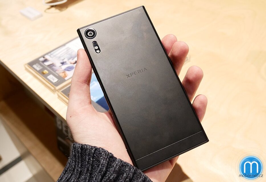 Sony Xperia XZs