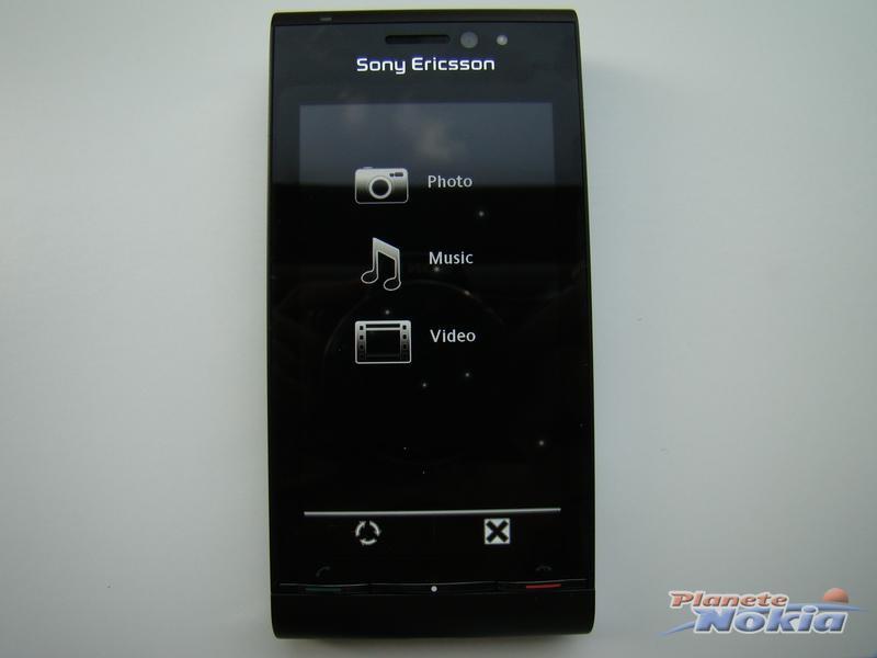 Špičkový Sony Ericsson Idou: nové fotografie