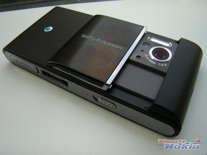 Špičkový Sony Ericsson Idou: nové fotografie