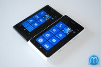 Srovnání Nokia Lumia 900 a Nokia Lumia 800