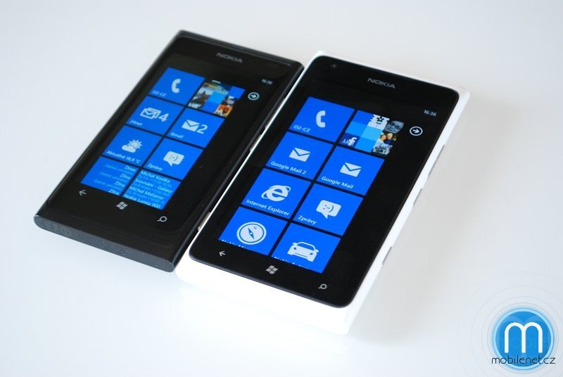 Srovnání Nokia Lumia 900 a Nokia Lumia 800