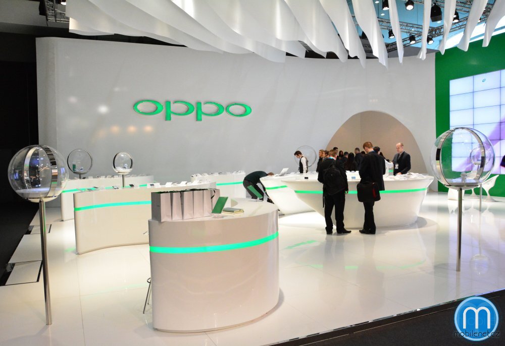 Stánek Oppo na MWC 2014