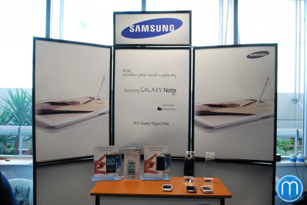 Stánek Samsungu na O2 Guruveletrhu