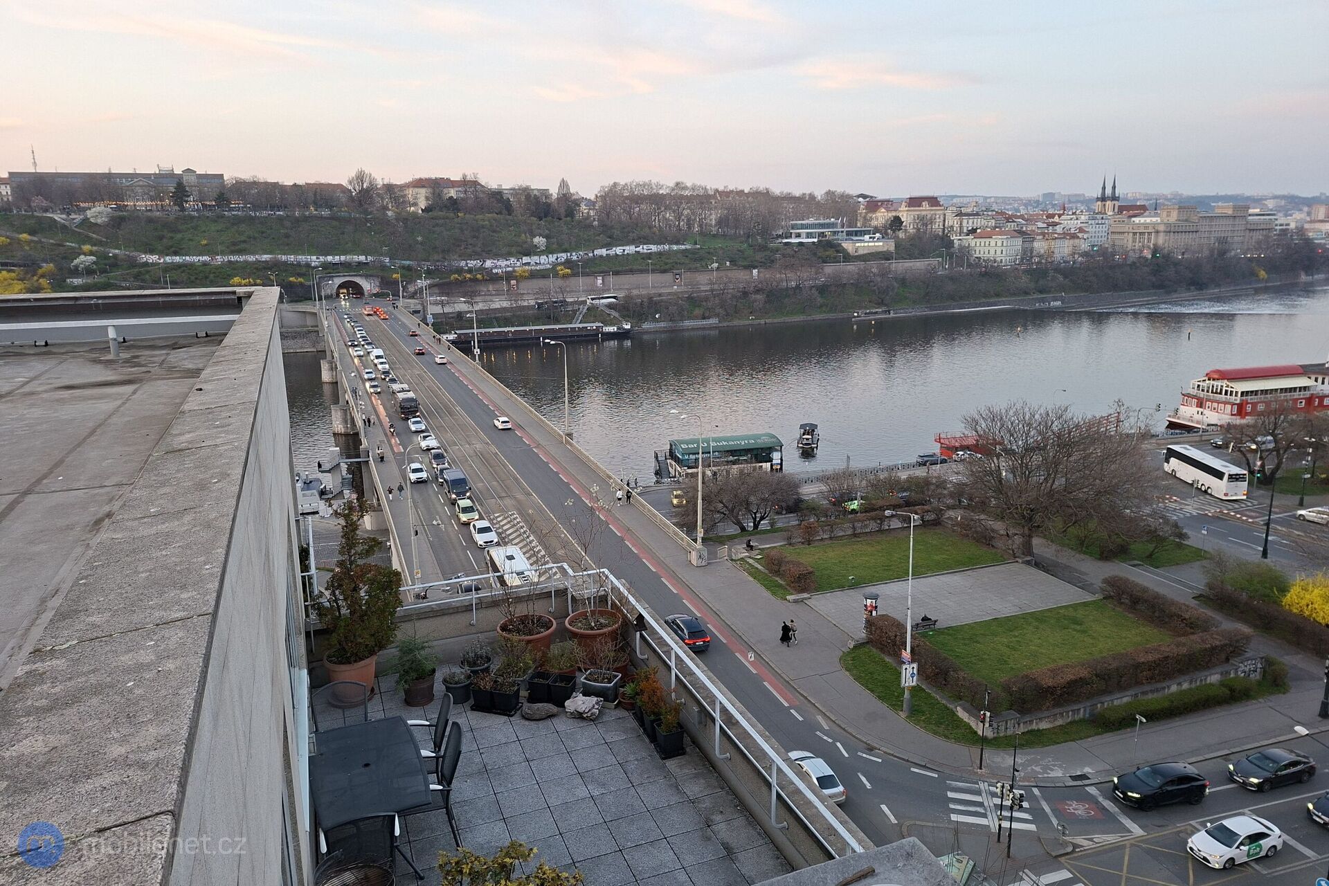 T-Mobile BTS Revoluční Praha