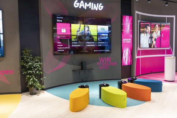 T-Mobile Magenta Experience Center