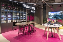 T-Mobile Magenta Experience Center