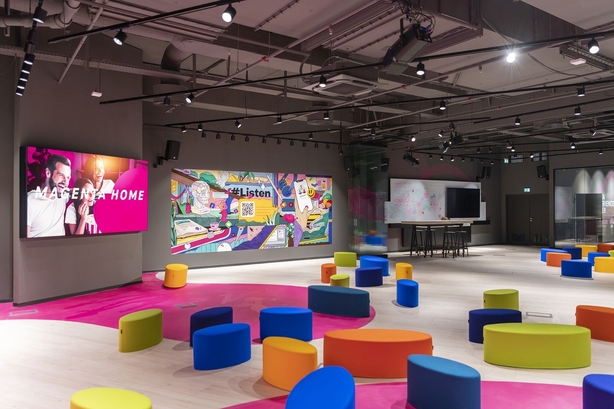 T-Mobile Magenta Experience Center