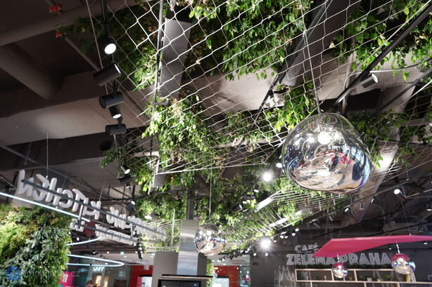 T-Mobile Magenta Experience Center