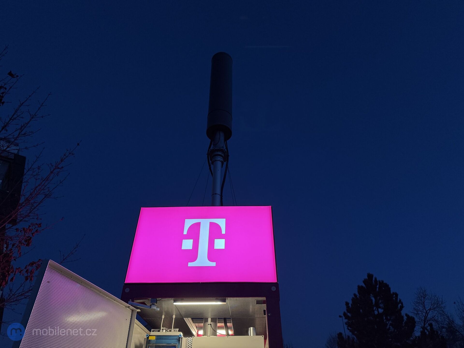 T-Mobile mikro mobilní BTS