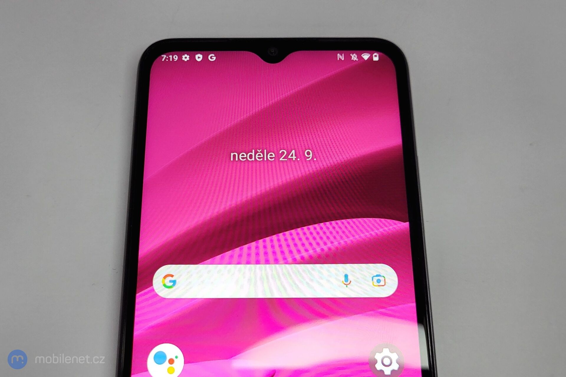 T-Mobile T Phone (2023)