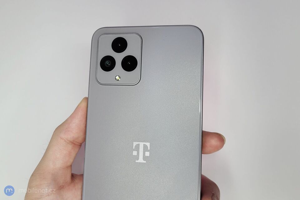 T-Mobile T Phone (2023)