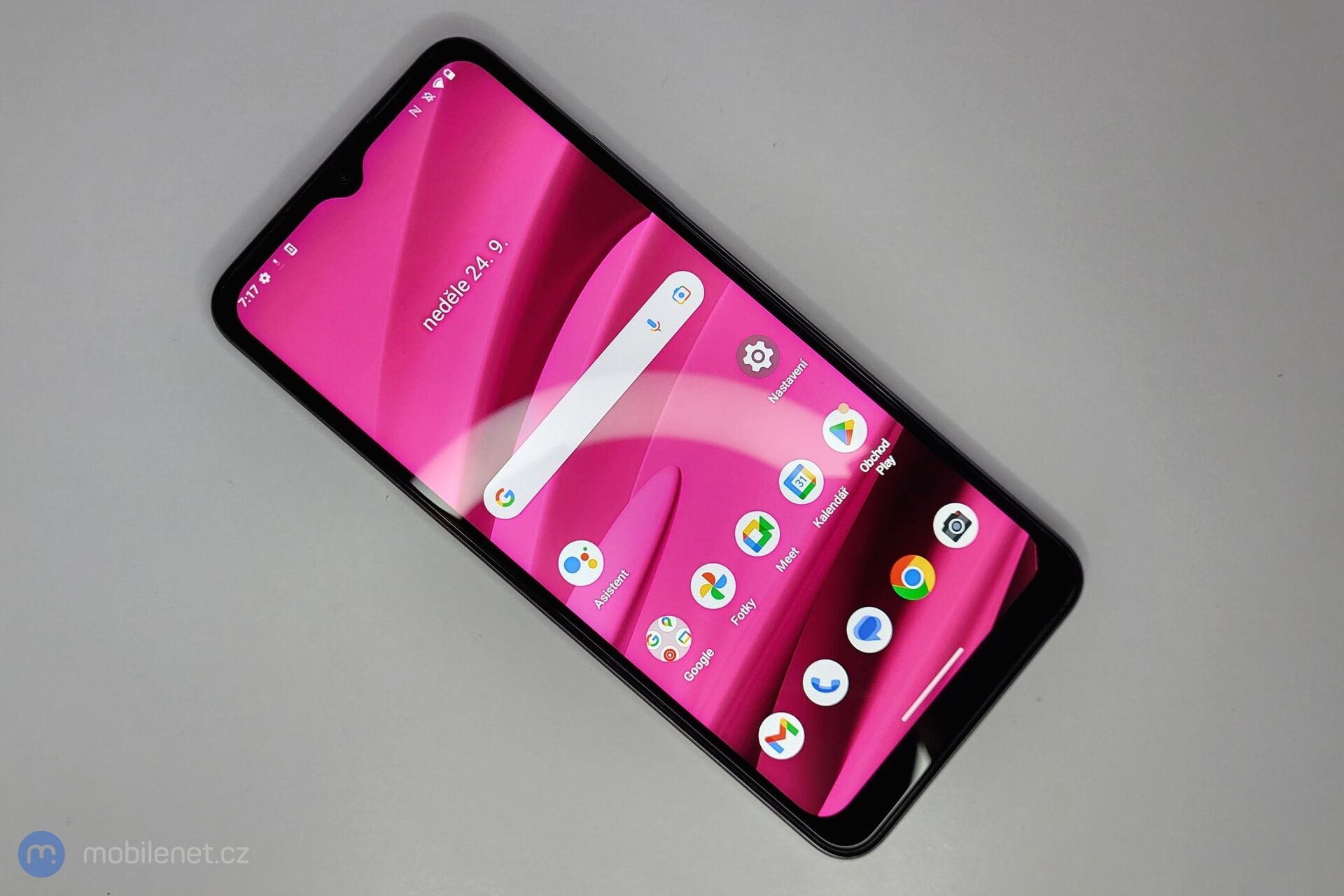 T-Mobile T Phone (2023)